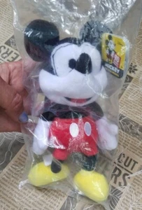Peluche Disney Mickey Mouse Pie Eye Mickey 90 Years of Magic 9" * Nuevo - Imagen 1 de 6