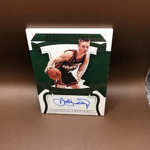 2022-23 National Treasures Detlef Schrempf Definitive Ink Auto On Card 66/99 - Picture 1 of 2