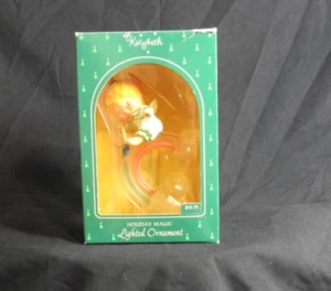 Hallmark Katybeth 1985 Holiday Magic beleuchteter Weihnachtsschmuck - Bild 1 von 2