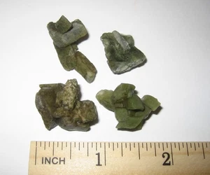 4 SCHÖNE KLEINE NATÜRLICHE RAUE GRÜNE HEULANDIT KRISTALLE INDIEN ~ 12,2 Gramm - Bild 1 von 5