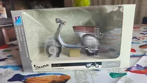AUTOART VESPA SCOOTER GS150 PIAGGIO 1957 COLORE ARGENTO SCALA 1:12 REF.12501 - Foto 1 di 6