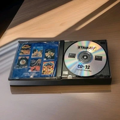 STRIP POT  (18) Commodore Amiga CD32  VERY RERE Vintage Game Collectors Dream - Image 1 of 4
