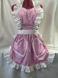 RETRO VINTAGE 50s STYLE FULL APRON with HEART SHAPED TOP & 2 POCKETS (VALENTINES - Picture 1 of 6