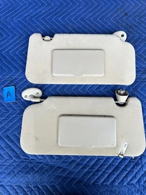 Par de parasoles Saturn Vue 2002-2007 bronceado izquierdo y derecho OEM #479EM Foto 1 de 4