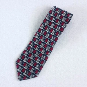 Ziggurat by Mulberry Neckwear Men's 100% Silk Red and Navy Blue Necktie 59" x 4" - Picture 1 of 4
