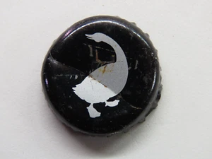 Vintage Beer Bottle Crown Cap ~ GOOSE ISLAND Brewing Co ~ Chicago, ILLINOIS - Picture 1 of 2