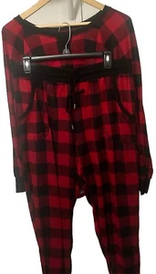 Secret Treasures Women's Two Piece 18-20 2X Sleepwear Soft Pants Red Black Check - Picture 1 of 15