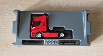 Herpa 312233 IVECO STRALIS XP NP trattore stradale neutro rosso 1:87 - Immagine 1 di 4