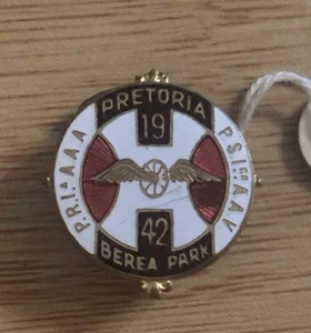 South Africa Pretoria Railway institute 1942 enamel  Badge Collectable  - Picture 1 of 3