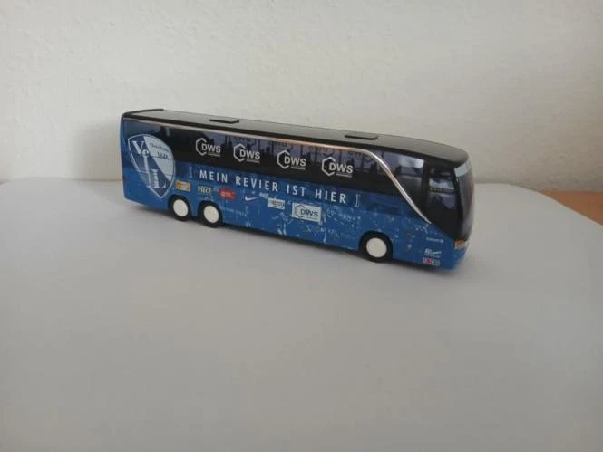 AWM Reisebus Setra S 416 HDH VfL Bochum blau - Bild 1 von 1