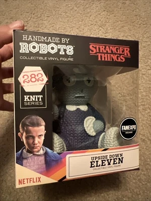 手工制作机器人:陌生人事物“Upside Down Eleven”针织乙烯基 Fanexpo #282 — 第 1/3 张图片