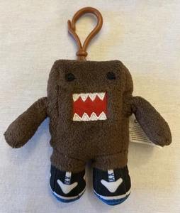 Vintage 2009 Domo Limited Edition Domo Sneakers Keychain Plush Monster 4” - Bild 1 von 3