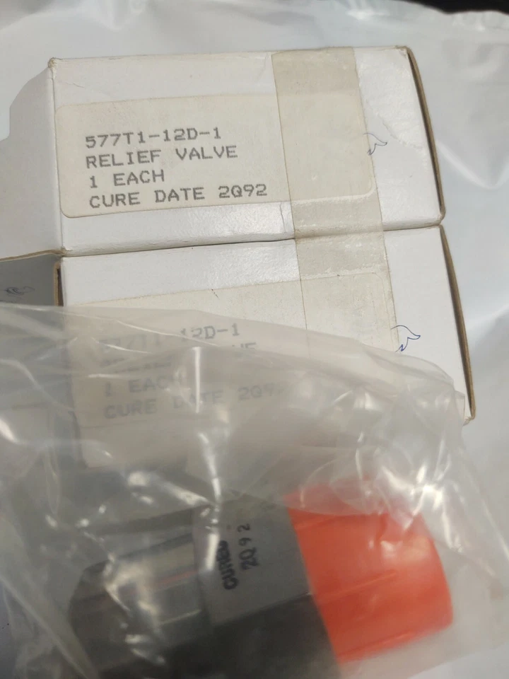 Circle Seal 577T1-12D-1 relief valve nos - Image 1 of 1