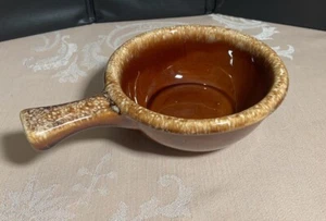 Hull Pottery Chili Soup Bowl Ovenproof Brown Drip w/ Handle Crooksville Ohio USA - Picture 1 of 5
