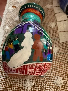 VINTAGE MEXICO TALAVERA POTTERY VILLAGE WEDDING SCENE VASE HAND PAINTED 7.25" - Picture 1 of 10