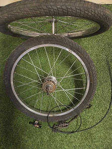 Raleigh 20" Shopper Stowaway Front & Rear 3 Speed Wheel Sturmey Archer AW Hub 87 - Picture 1 of 13