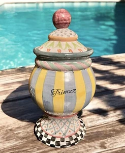 MACKENZIE CHILDS…..Odd Fellows Taylor Majolica Covered Globe Canister. Excellent - Picture 1 of 10