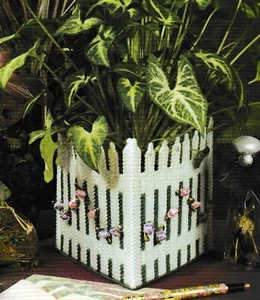 Picket Fence Planter- 7 count pc - Plastic Canvas Pattern ONLY - Picture 1 of 2