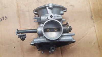 Honda VF500 1984 INTERCEPTOR VF500F carrocería carburador delantero izquierdo #2 Keihin VD56A Foto 1 de 4