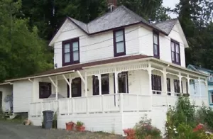 * ORIGINAL GOONIES HOUSE * WOOD BLANK/PROP PIECE * Astoria, OR * w/ 2-SIDED COA - Picture 1 of 7