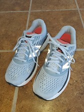 new balance 860v9 women's size 9