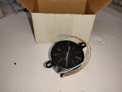 Pro Ject Music Hall  16VAC Turntable Motor M303  360 RPM @60HZ NEW             B - Image 1 of 4