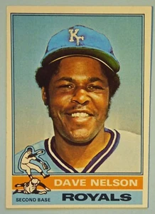 1976 Topps Dave Nelson #535 (Kansas City Royals) ExMt - Picture 1 of 2