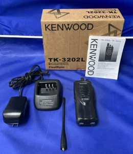 Kenwood  TK-3202L 2-Way Handheld Radio w/Charger, Power Supply - Picture 1 of 17