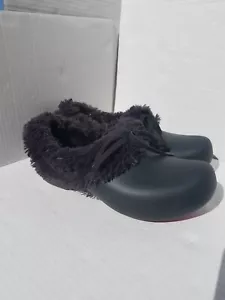 CROCS WOMEN'S GRETEL LINED CLOGS- ITEM # 10567- BLACK- WOMEN'S SIZE 6 - Picture 1 of 9