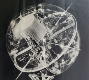 Full-Size Model Of Artificial Satellite To Circle Earth 1956 ILN ~14.5x10" - Picture 1 of 2