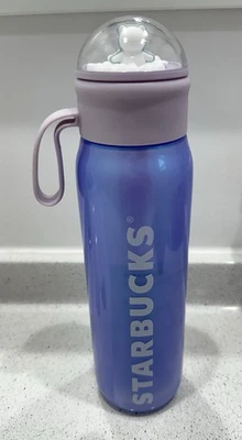 Botella de agua Starbucks 2025 Holiday Bear globo de nieve 24 oz con tapa magnética encanto Foto 1 de 4