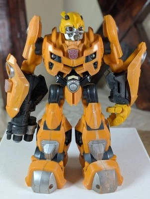 Figura de acción de Transformers Bumblebee - 9.5" de altura  Foto 1 de 4