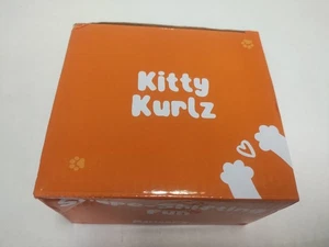 Kitty Kurlz Cambio de Forma Divertido Gato Jugar Juguete Cartón Interactivo con Pelota. Nuevo - Imagen 1 de 9