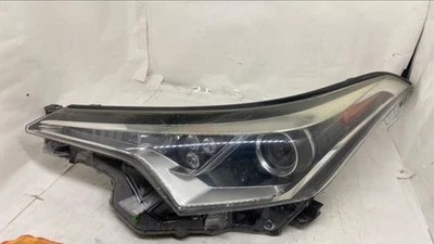 2018-2019 TOYOTA C-HR LEFT Headlamp (halogen), Turkey built, L. OEM - Изображение 1 из 4