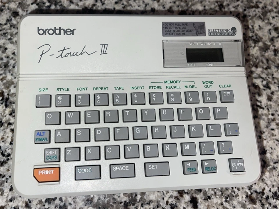 Brother P-Touch III  System Model Needs Cover for battery - Image 1 of 2