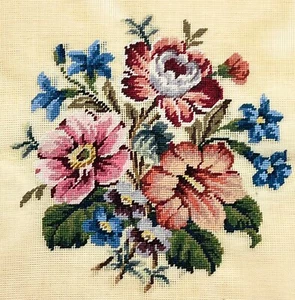Preworked Center Work FLOWERS BOUQUET Needlepoint Canvas 12.75" x 12.5" 5091 - Picture 1 of 2
