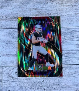 Ammortizzatore 2024 Select Brock Bowers Rosso e Giallo Premier Level RC #118 LV Raiders - Foto 1 di 2