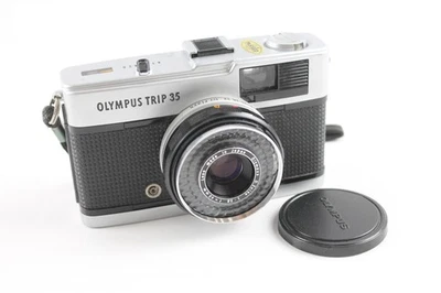 Vintage Olympus Trip 35 Compact Film Camera Working w/ D. Zuiko 40mm F/2.8 Lens - Image 1 of 4