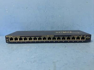 NetGear (DS116) 16-portowa piasta zewnętrzna DUAL SPEED HUB - Zdjęcie 1 z 3