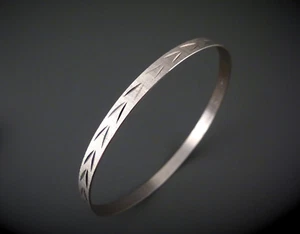 Joyería vintage - Brazalete de plata 835 21 cm patrón de muescas 6,9 g - Imagen 1 de 6