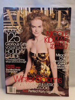 VOGUE MAGAZINE DECEMBER 2006 Nicole Kiddman + 2 Complementary Magazines Foto 1 de 4
