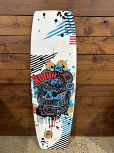 Wakeboard para niños Ronix Atmos - 2025 - Nuevo con daños - LEER DESCRIPCIÓN - 134 - Imagen 1 de 8