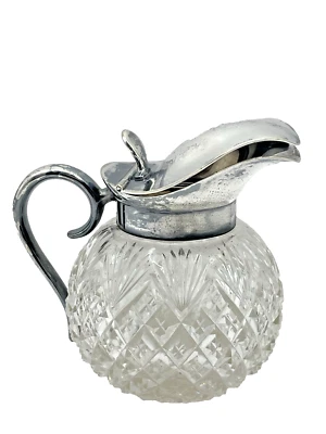 Jarra de vidrio de cristal de corte pequeño de colección crema tapa y mango plateados - ¡COMO NUEVA! Foto 1 de 4