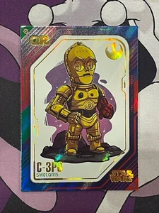 C-3PO Chibi - 2023 Star Wars Prerelease SW01 QR15 55pt Holofoil Chase Card - Bild 1 von 2