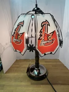 LOUISVILLE CARDINALS NBA Lampada Touch 3 Vie 23” T 6 Pannelli Vetro 9” Nuova Spedizione Gratuita - Foto 1 di 12