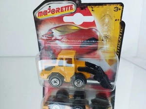 Majorette Tracto en amarillo en la tarjeta - Imagen 1 de 3