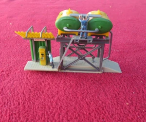 FALLER 120145 Dieselloktankstelle 105 x 35 x 65 mm mit Tankwart - Bild 1 von 3
