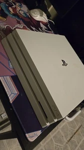 Ps4 Pro - White Edition - Picture 1 of 7