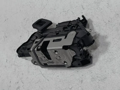 Actuador de cierre de cerradura de puerta del conductor delantero izquierdo Volkswagen Atlas 2018-2025 OEM Foto 1 de 4