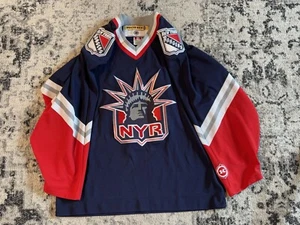 Camiseta deportiva de hockey vintage Koho New York Rangers Lady Liberty NHL para hombre talla mediana - Imagen 1 de 11